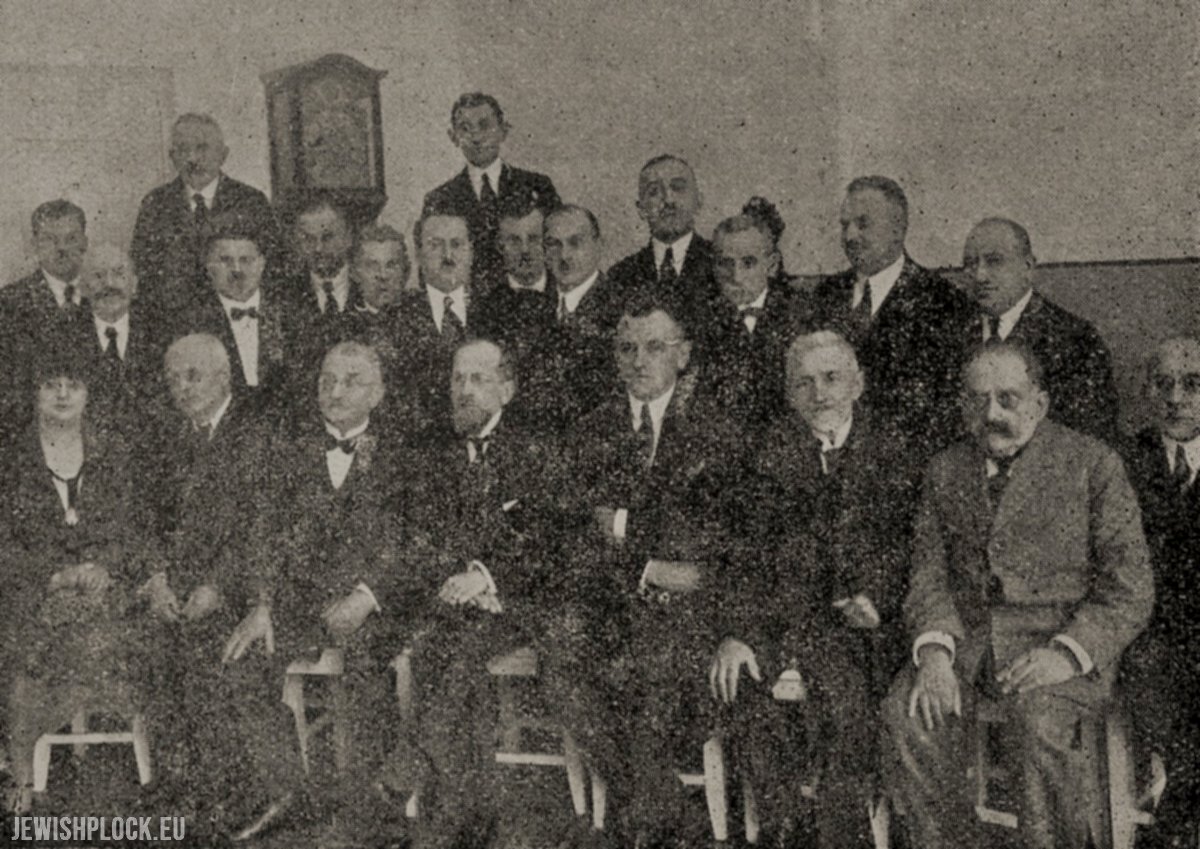 Członkowie gminy żydowskiej podczas uroczystości ponownego otwarcia szpitala żydowskiego, Płock 1926 rok („Mazowsze Płockie i Kujawy” nr 4 z 1926 roku)