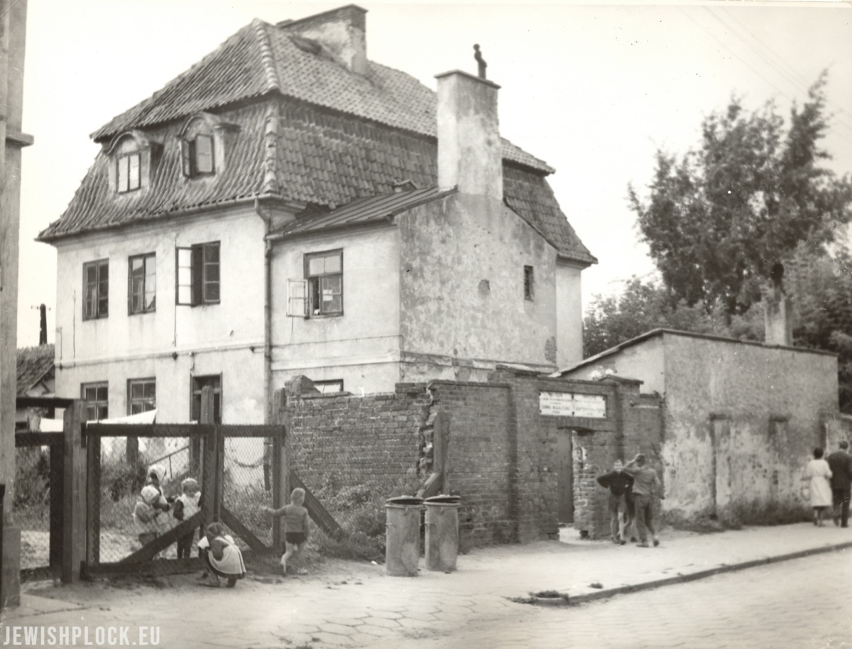 Przytułek dla starców i kalek (Żydowski Instytut Historyczny im. E. Ringelbluma w Warszawie, sygn. ŻIH-II-7144)