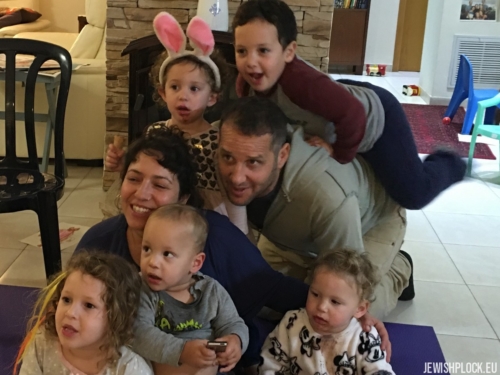Back (left to right): Ya’ara and Addy; Middle (left to right): Keren and Ilan; Front (left to right): Naomi, Omer, and Netta. 27 December 2019, Israel