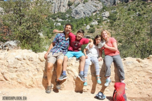 Rodzina Neala Hollenbery'ego, od lewej do prawej: Neal, Felix, Hannah, Ayr (2016, Prowansja, Francja)