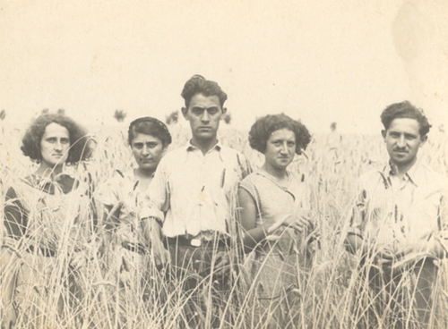 Od lewej: Dora Nelkin, nn, Maurycy Nelkin, Anna Nelkin i Mordka Nelkin, 17 lipca 1938 r.