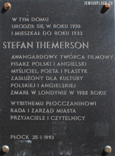 Tablica upamiętniająca Stefana Themersona na ścianie kamienicy przy ul. Grodzkiej 5 (fot. P. Dąbrowski)