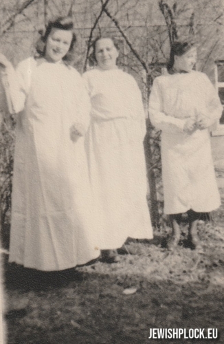 Barbara Olszewska (w środku) w towarzystwie dwóch niezidentyfikowanych kobiet – lekarek (źródło: archiwum prywatne Zuzanny Witwickiej)